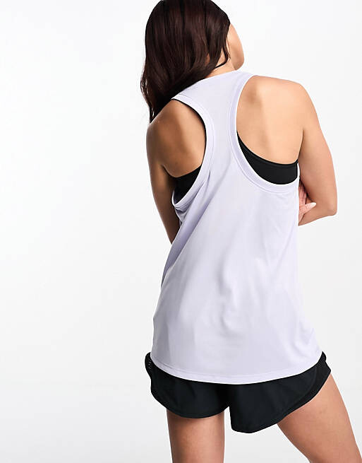 

Фиолетовая майка Nike Training Racer Dri Fit