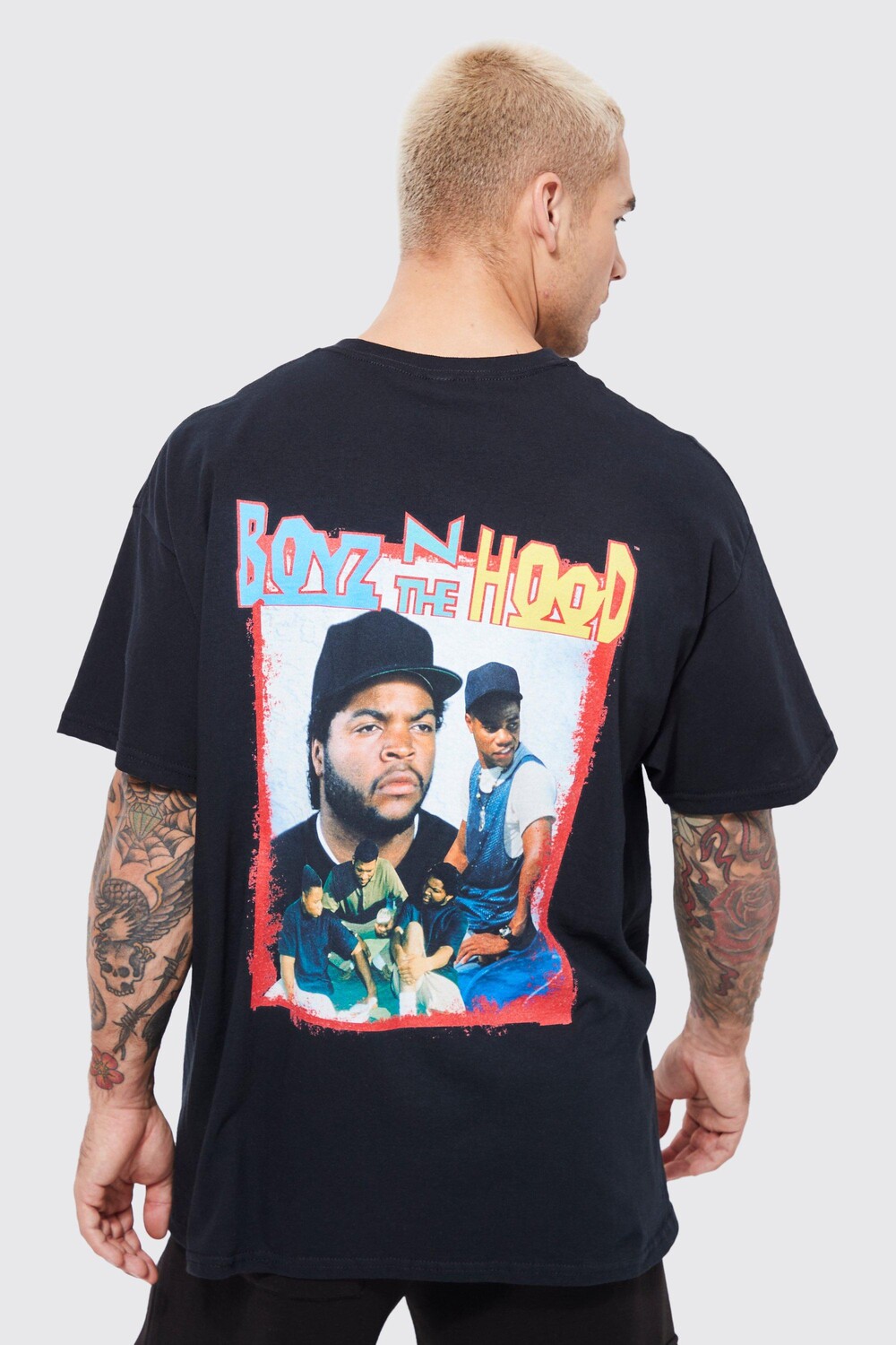 

Футболка oversize boyz in the kahodo license Boohoo, черный
