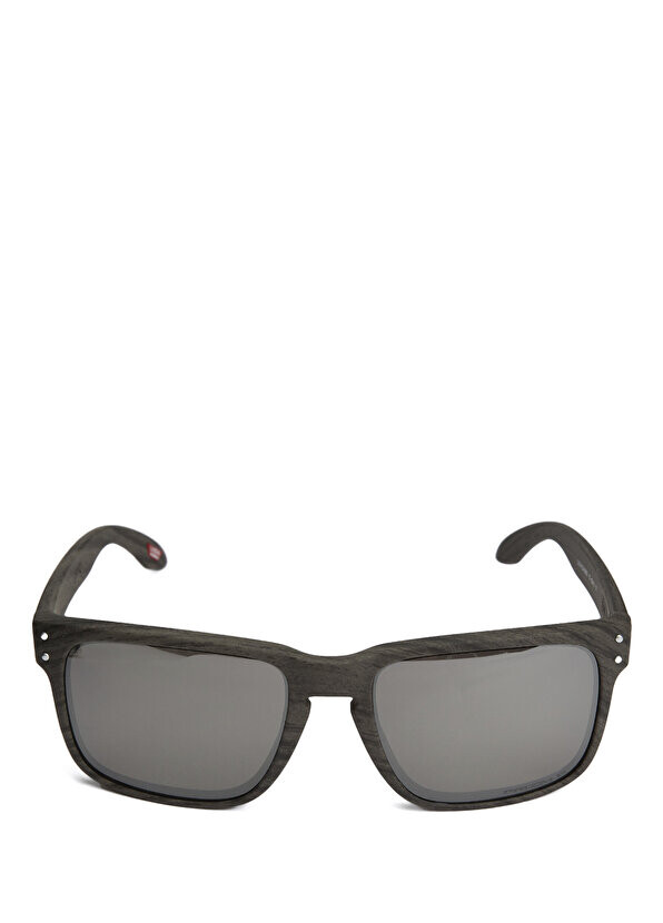 

Черные мужские солнцезащитные очки Oakley