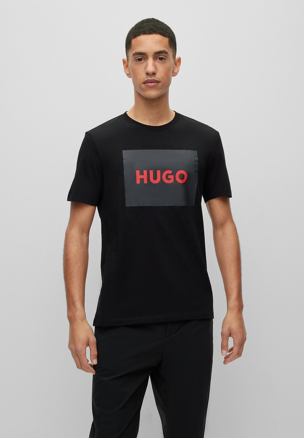 

Футболка с принтом Dulive HUGO, черный