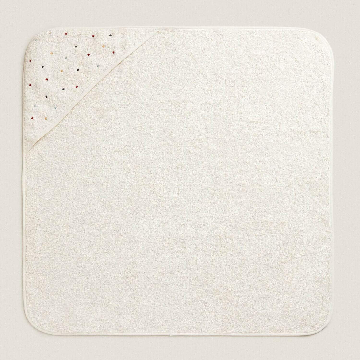 

Полотенце с уголком Zara Home With Embroidered Polka Dots, белый