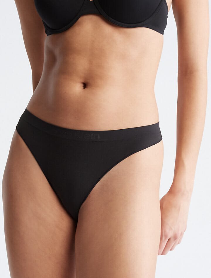 

Стринги со средней посадкой Calvin Klein Bonded Flex, черный