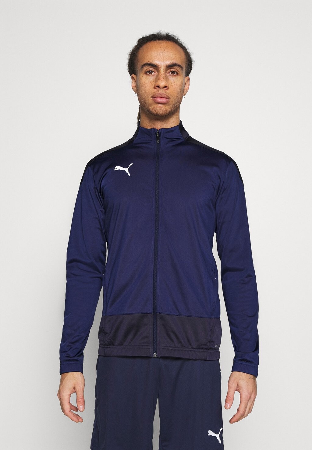 

Спортивная куртка Puma