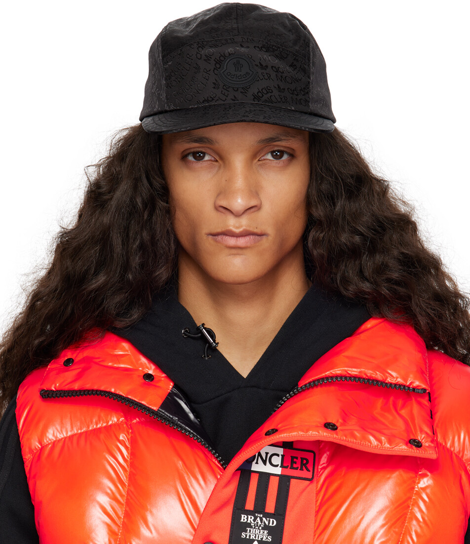 

Черная бейсболка Moncler x Adidas Originals Moncler Genius