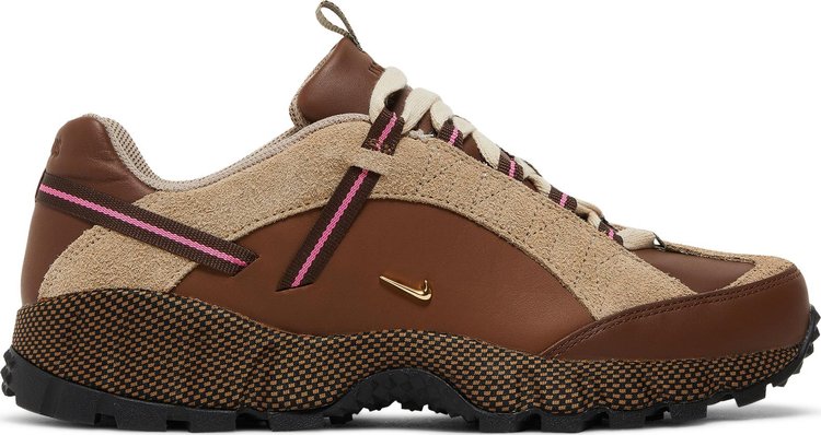 цена Кроссовки Nike Jacquemus x Wmns Air Humara LX 'Brown', коричневый