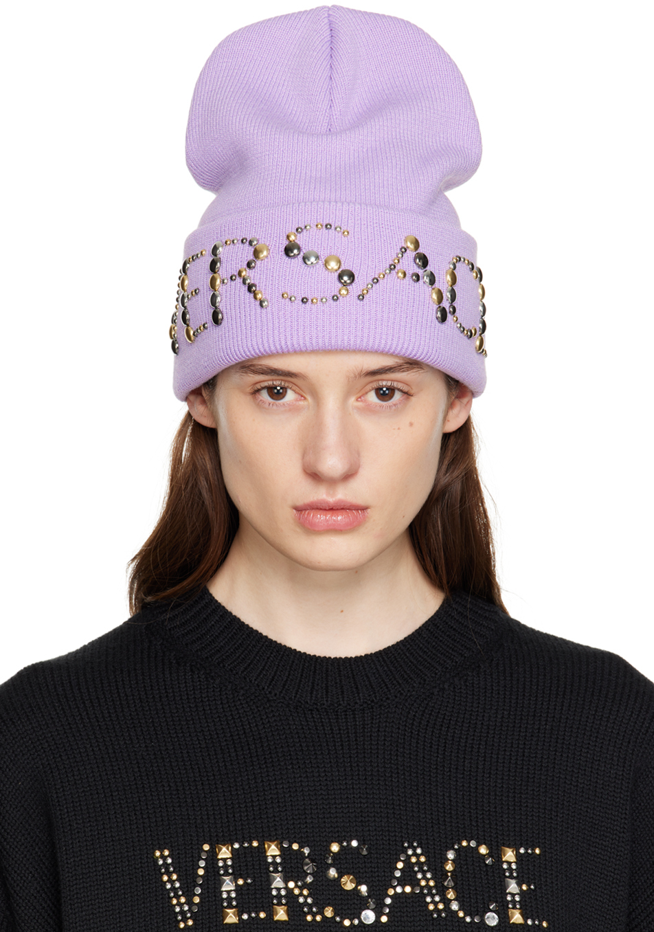 Фиолетовая шапка с логотипом Versace