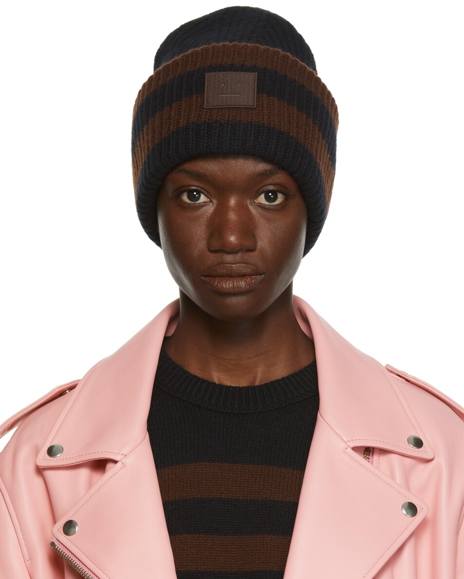

Черно-коричневая шапка с нашивками Acne Studios