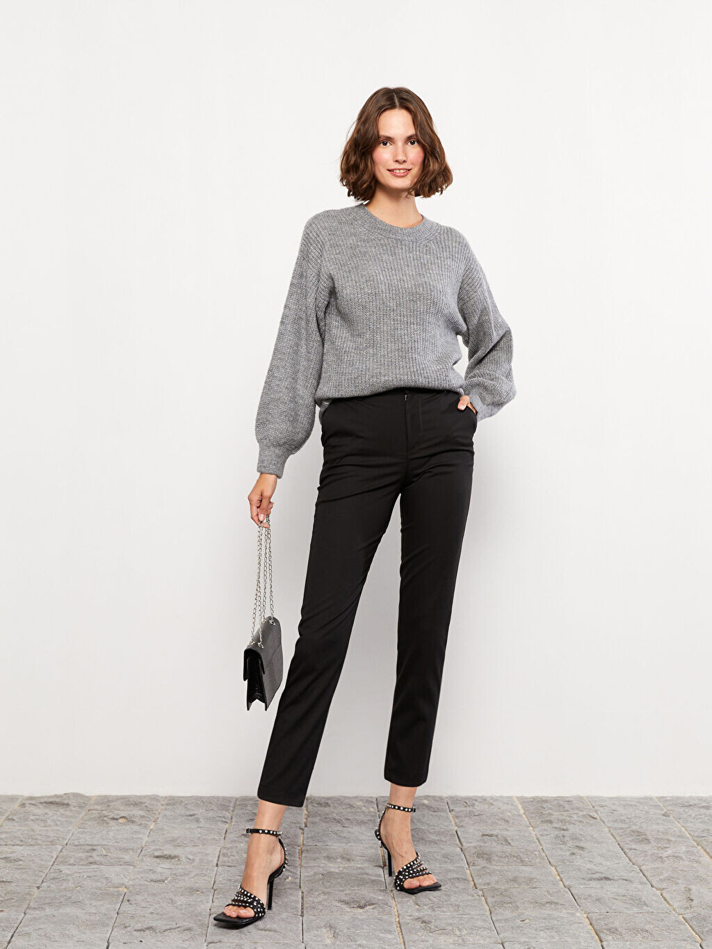 

Нормальная талия Стандартный крой Прямые женские брюки LCW Casual, Черный