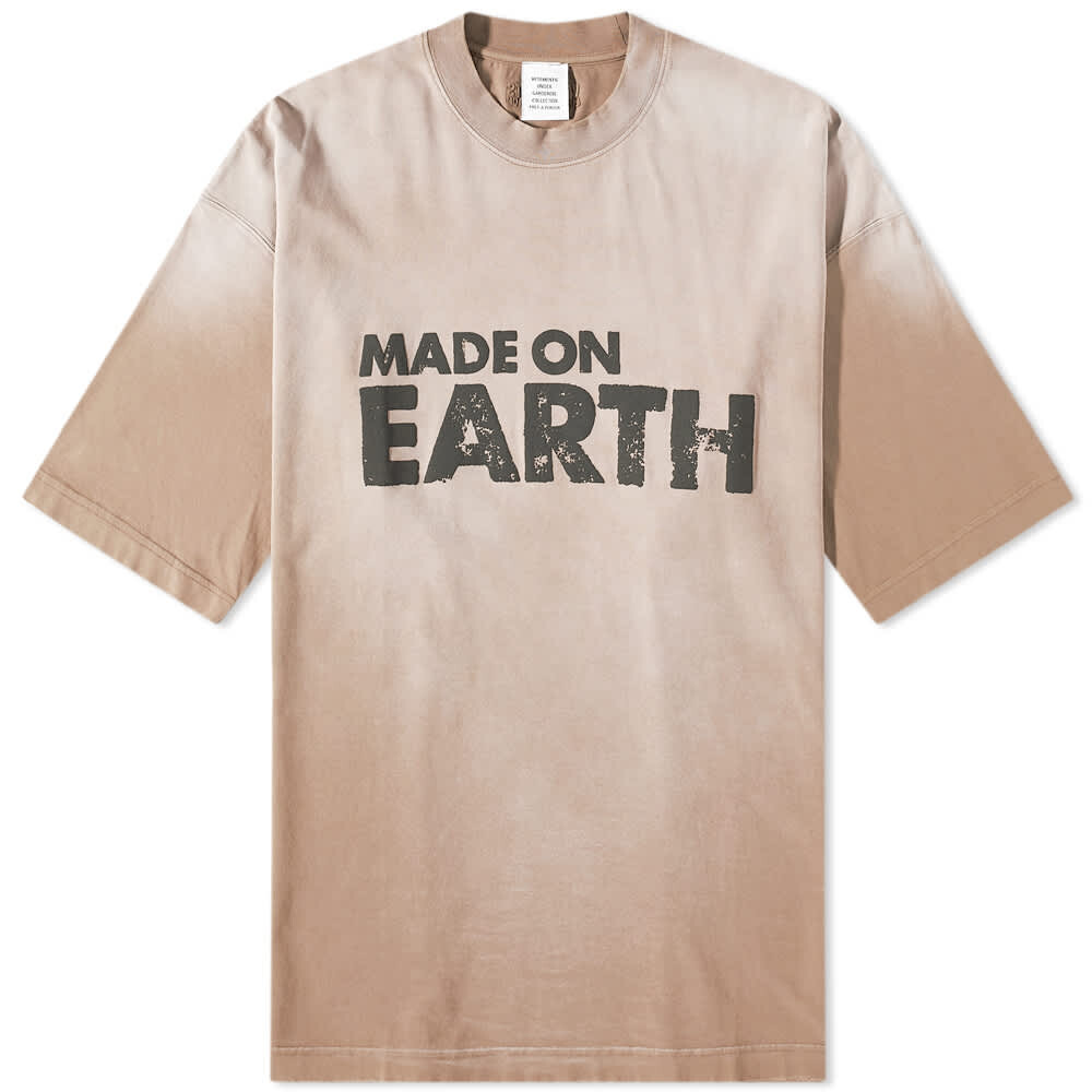

Футболка VETEMENTS Made On Earth Tee
