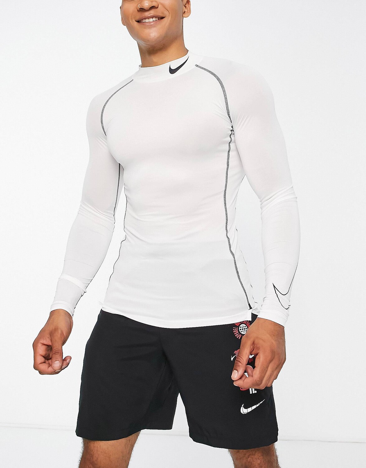 Белая обтягивающая футболка с длинными рукавами Nike Pro Training ...