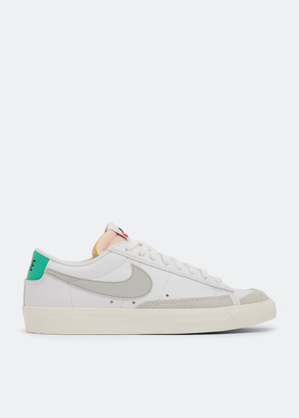 

Кроссовки NIKE Blazer Low 77 Vintage, серо-белый