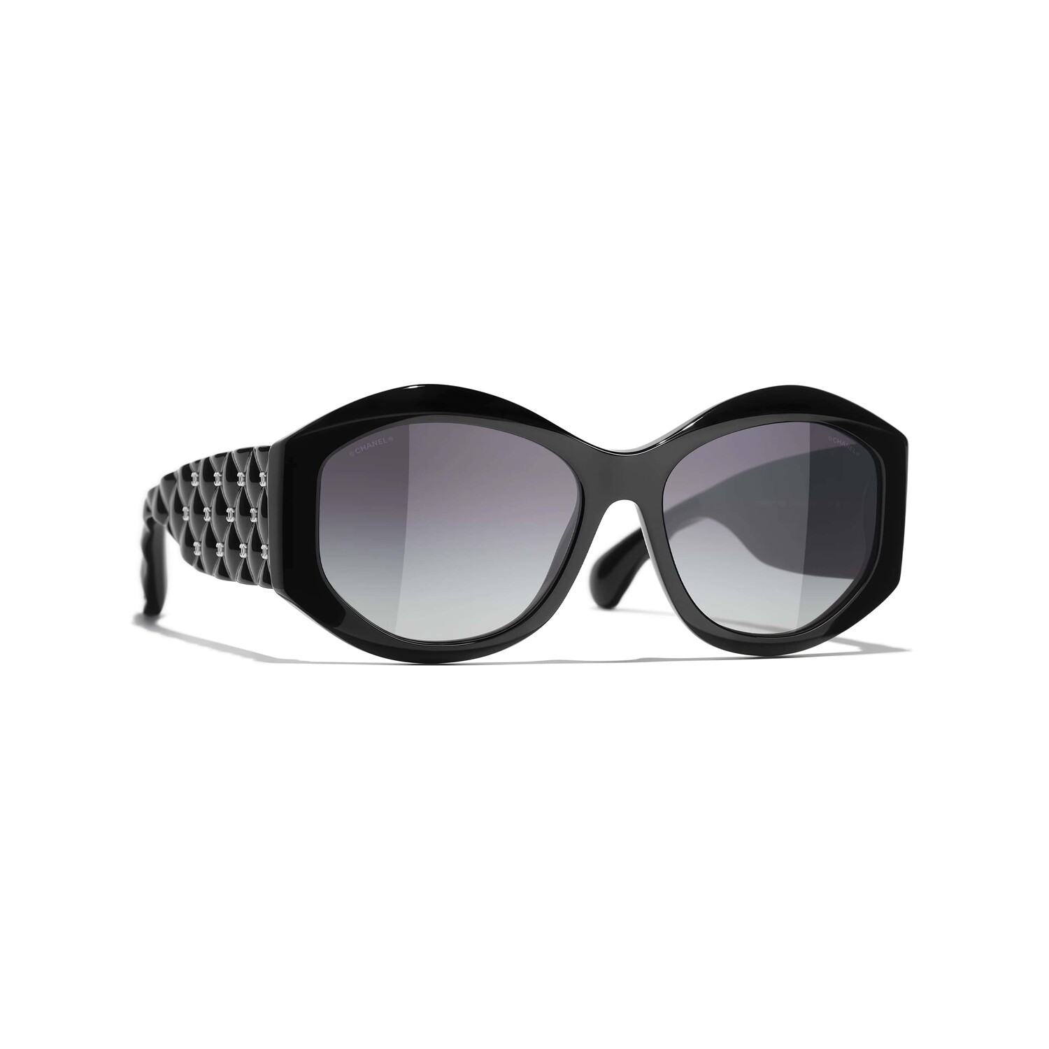 

Солнцезащитные очки Chanel Oval, черный