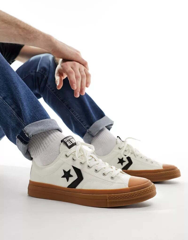 

Кремовые кроссовки Converse Star Player 76 на резиновой подошве