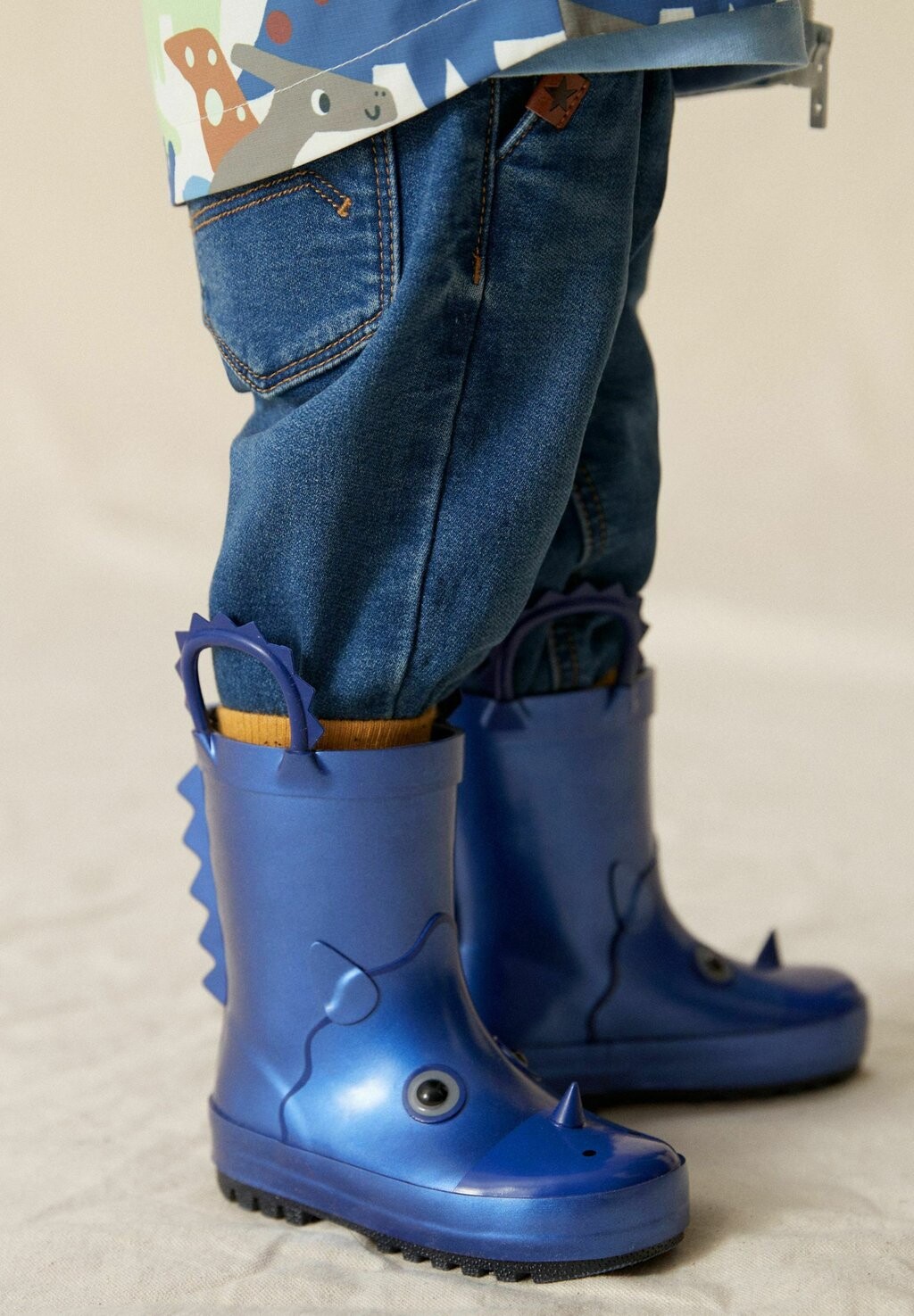 

Резиновые сапоги PANDA HANDLE Next, цвет metallic blue dino