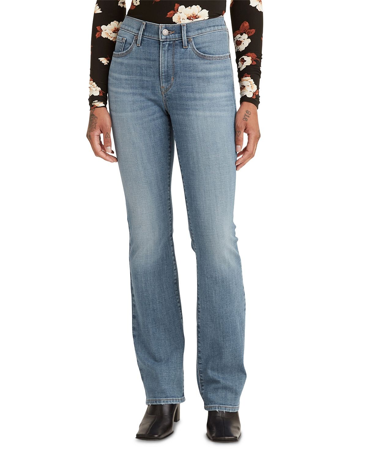 

Женские классические удлиненные джинсы bootcut Levi's, мульти