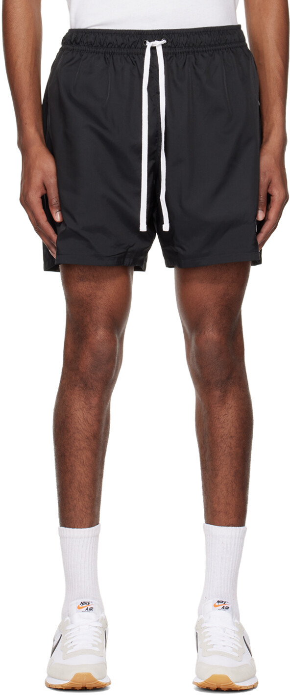 

Черные шорты Sportswear Essentials Nike