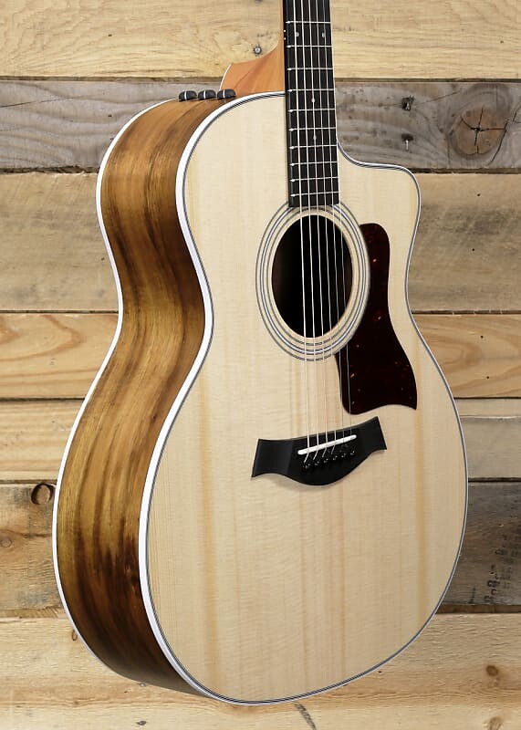 

Акустическая/электрическая гитара Taylor 214ce-K Natural с чехлом