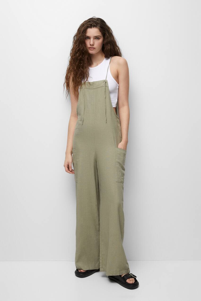 

Длинный комбинезон в деревенском стиле Pull&Bear, хаки