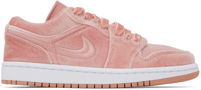 

Розовые низкие кроссовки Air Jordan 1 Nike Jordan
