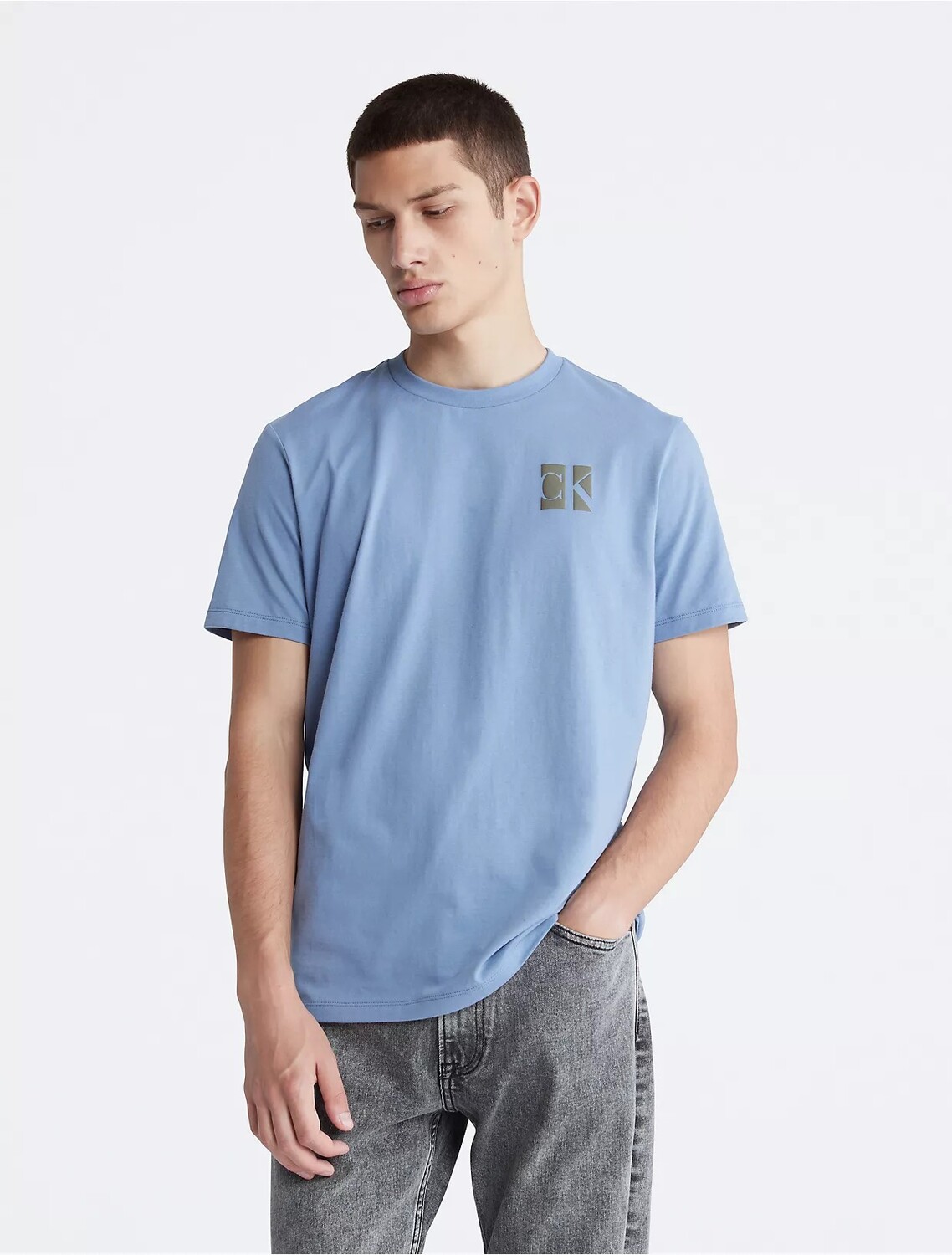

Футболка Calvin Klein Split Monogram Logo Crewneck, голубой, Синий