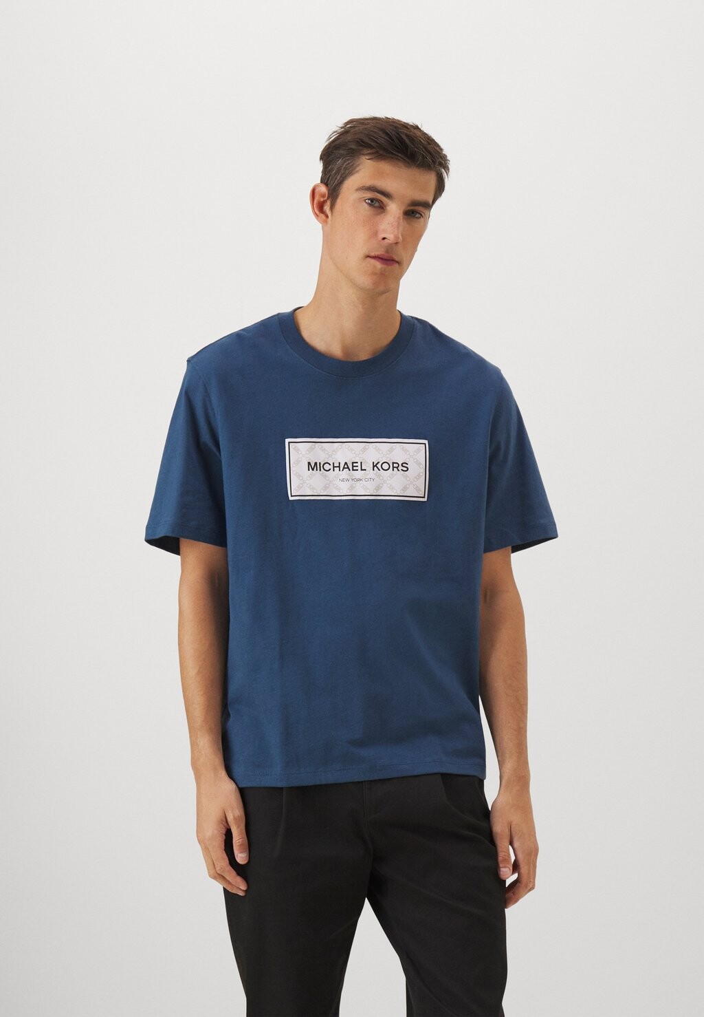 

Футболка с принтом Empire Flagship Tee Michael Kors, цвет danish blue