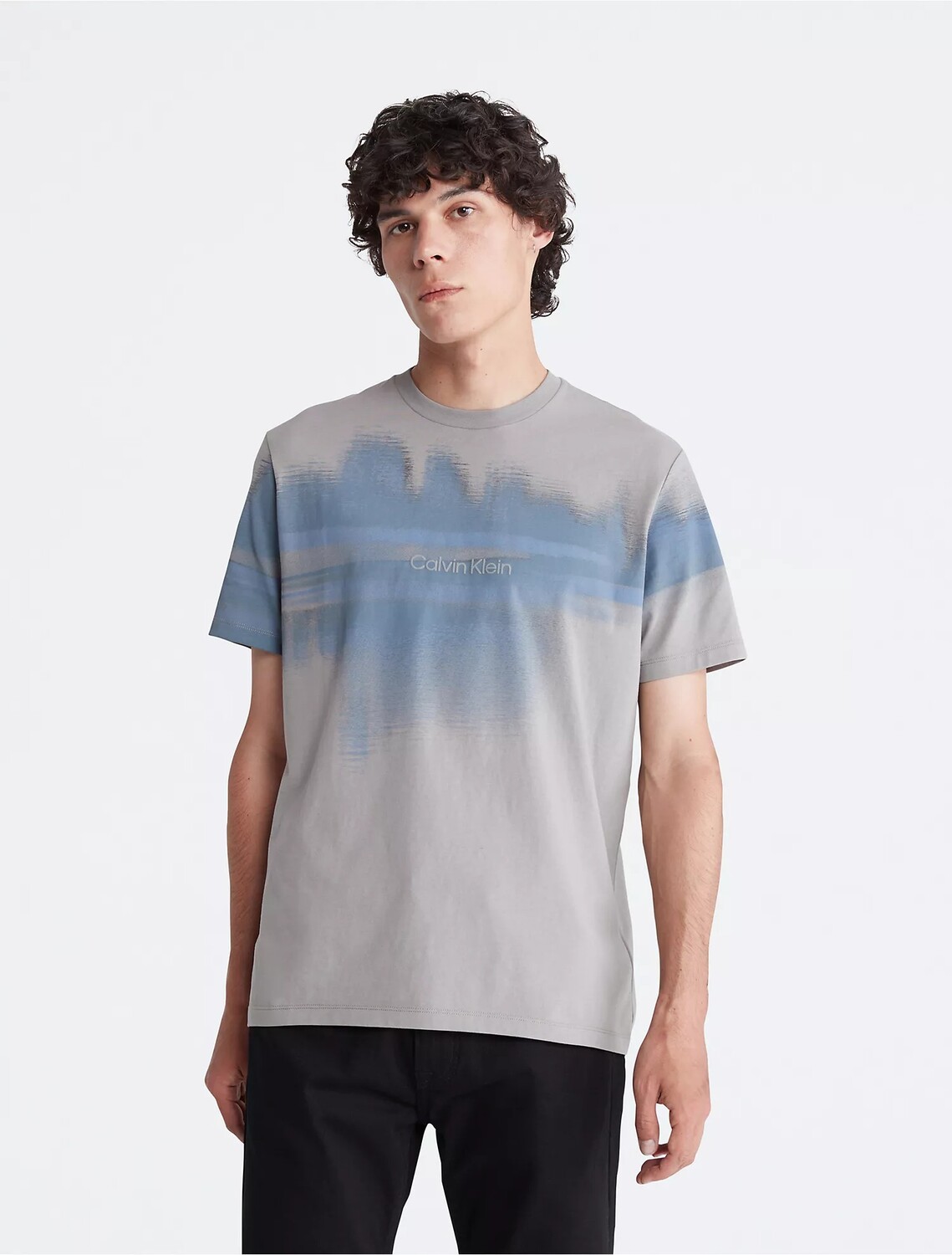 

Футболка Calvin Klein Forest Lake Graphic Crewneck, серый