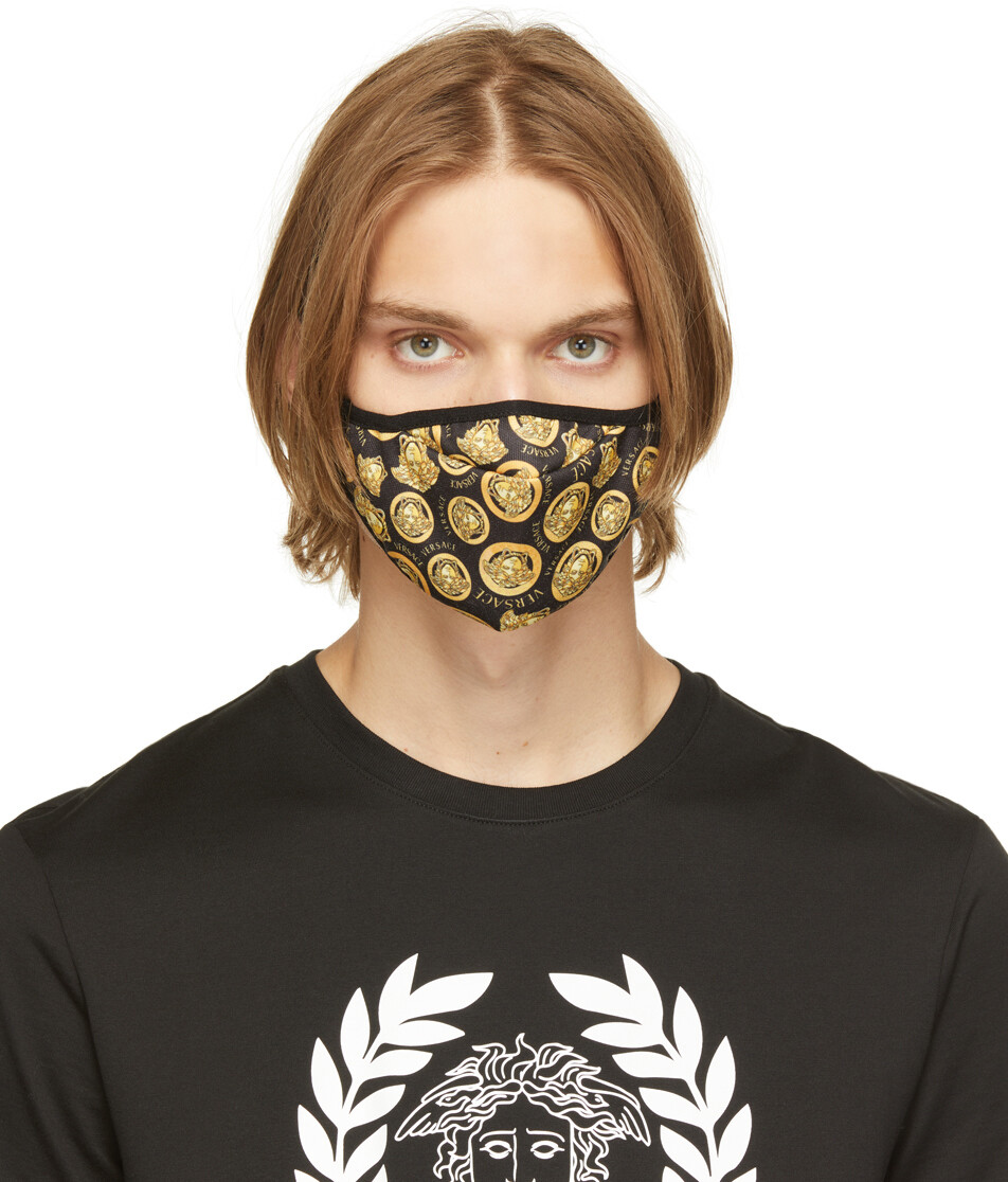 

Черно-золотая маска Медузы Versace
