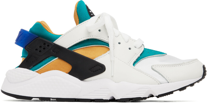 

Белые кроссовки Air Huarache Nike