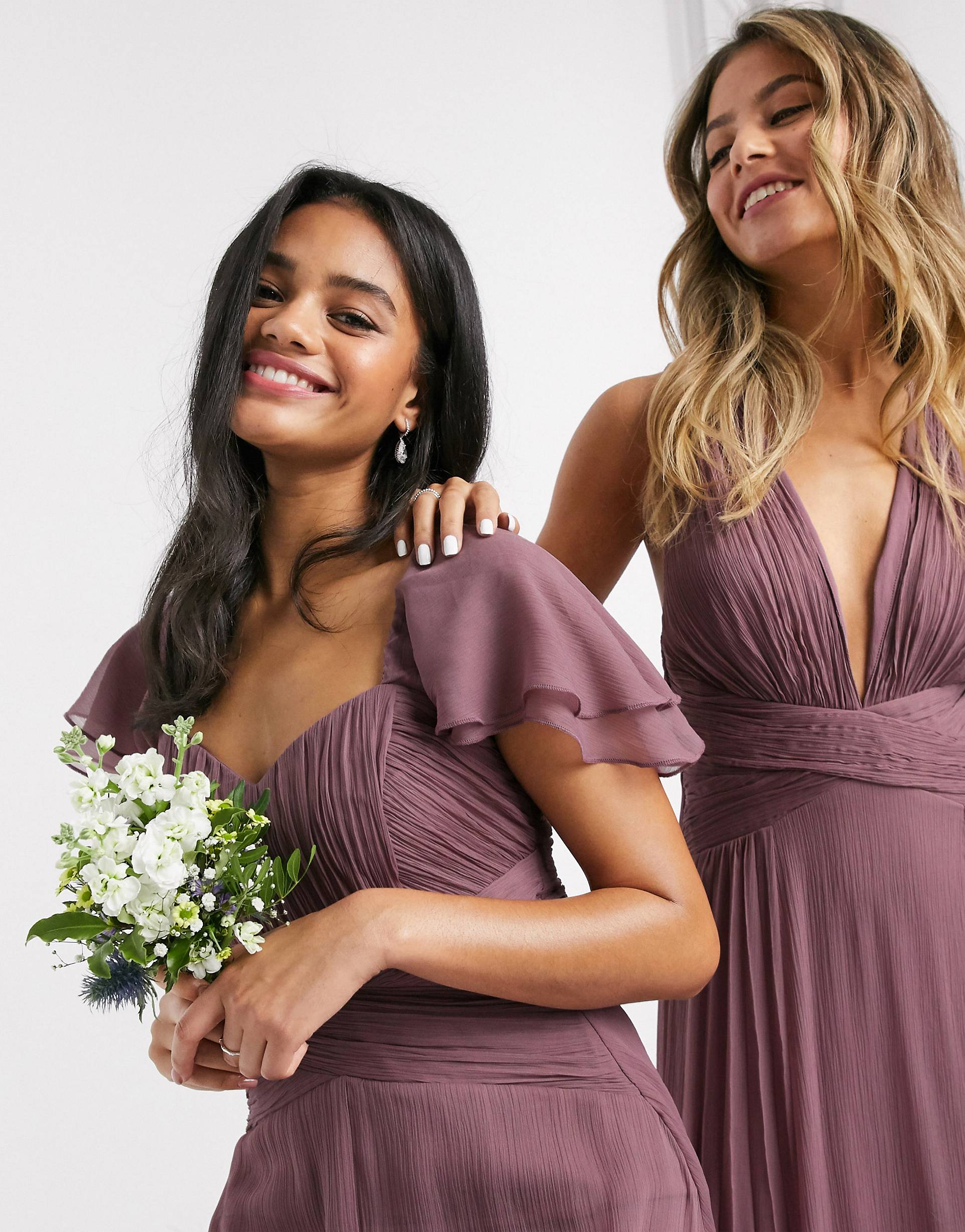 Платье макси с короткими рукавами и рюшами ASOS DESIGN Bridesmaid - фото