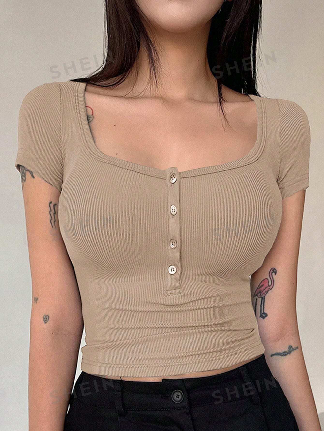 DAZY Женская однотонная футболка узкого кроя с полупланкой, хаки