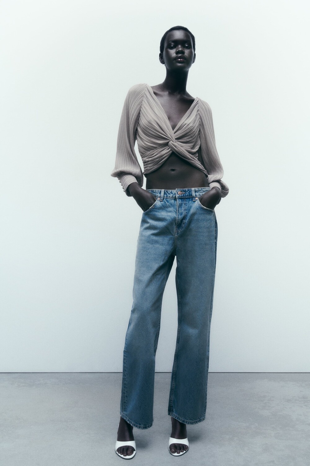 

Рубашка укороченного размера с узелом Zara, коричневый/серо-коричневый