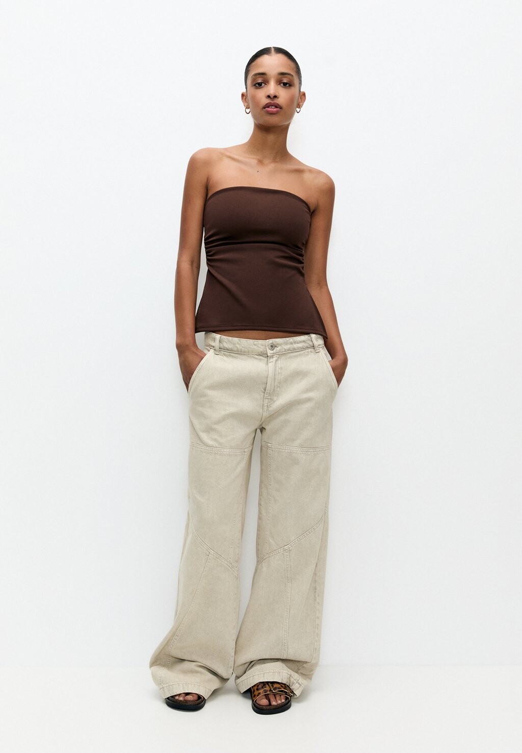 

Топ STRAPLESS GATHERED PULL&BEAR, коричневый