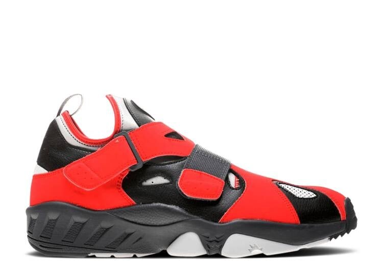 

Кроссовки Nike AIR TRAINER HUARACHE 94 'BLACK GYM RED', серый