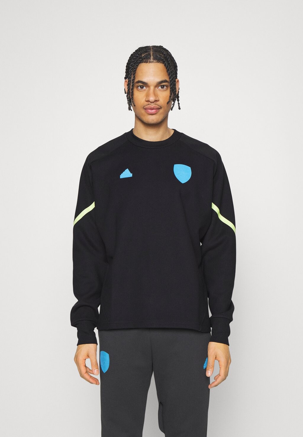 

Толстовка Adidas