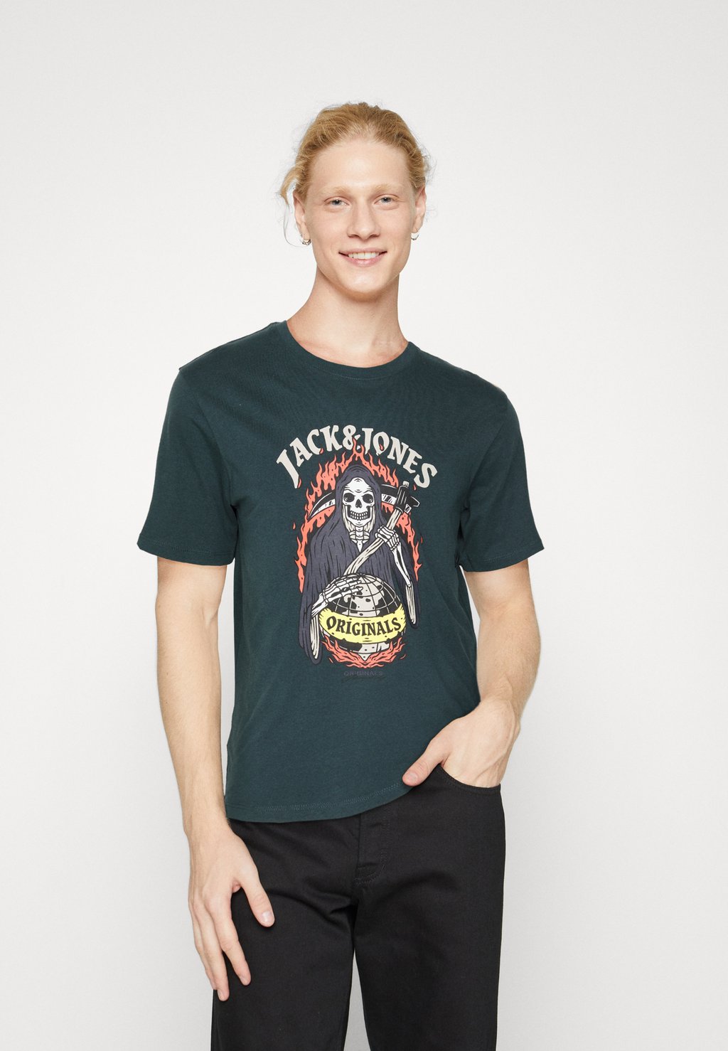 

Футболка с принтом JORRISKY TEE CREW NECK Jack & Jones, цвет magical forest