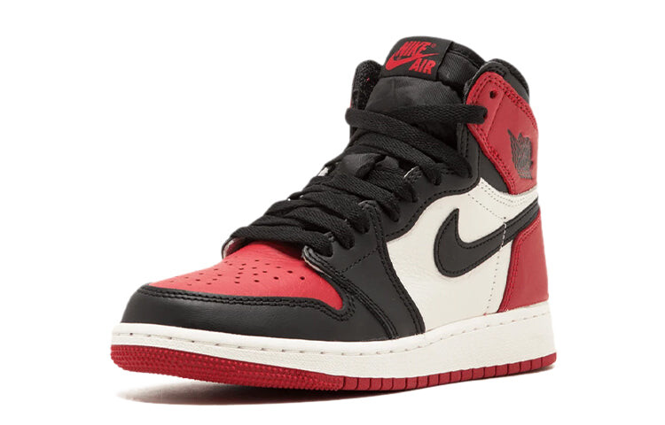 

Кроссовки Air Jordan 1 Retro High
