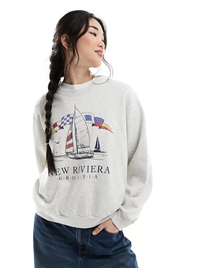 

Серая толстовка Hollister с принтом New Riviera