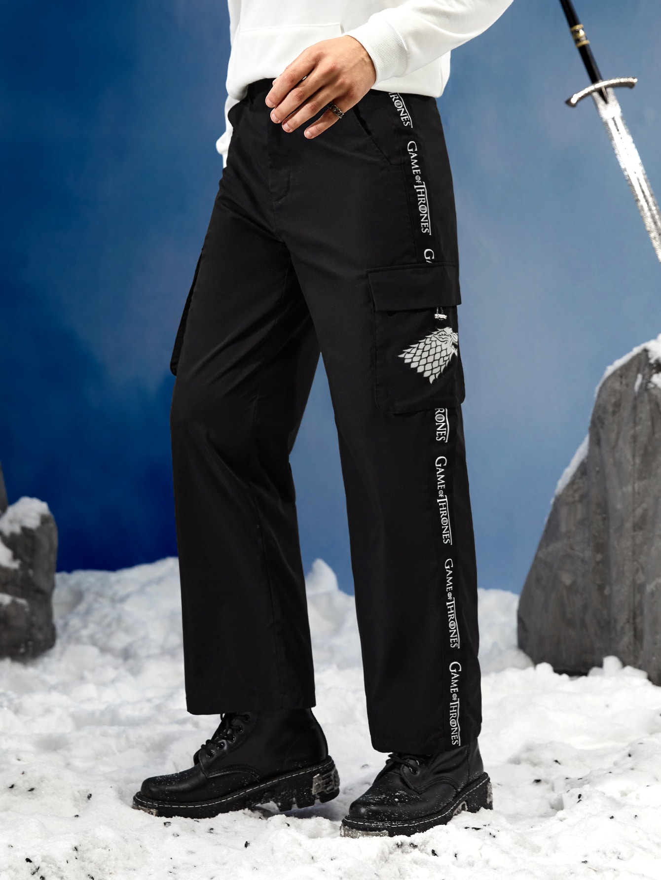 Мужские брюки с карманами и клапанами с контрастной лентой SHEIN, черный цена и фото