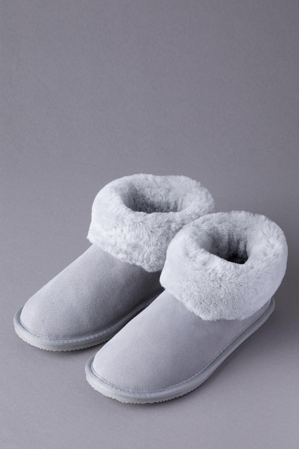 

Женские тапочки Lakeland из овчины Lakeland Leather, серый