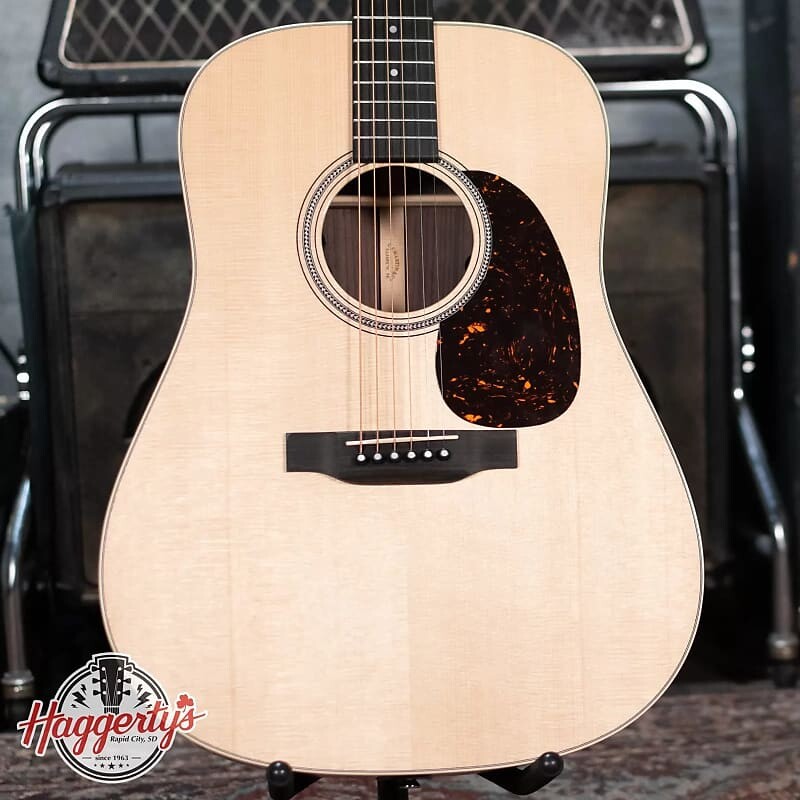 

Акустическая гитара Martin D-16E Rosewood Acoustic/Electric Guitar with Gig Bag