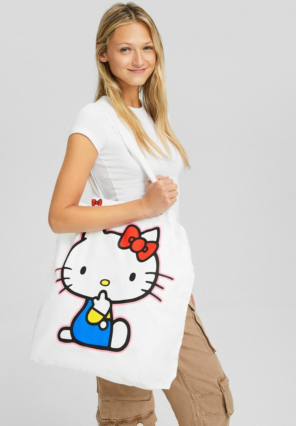 

Сумка для покупок Hello Kitty Printed Bershka, белый