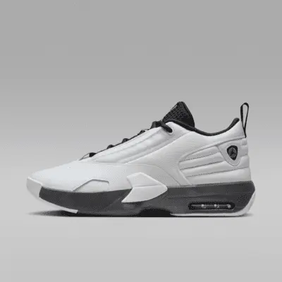 

Кроссовки Jordan Max Aura 6, цвет White/Black/Metallic Gold