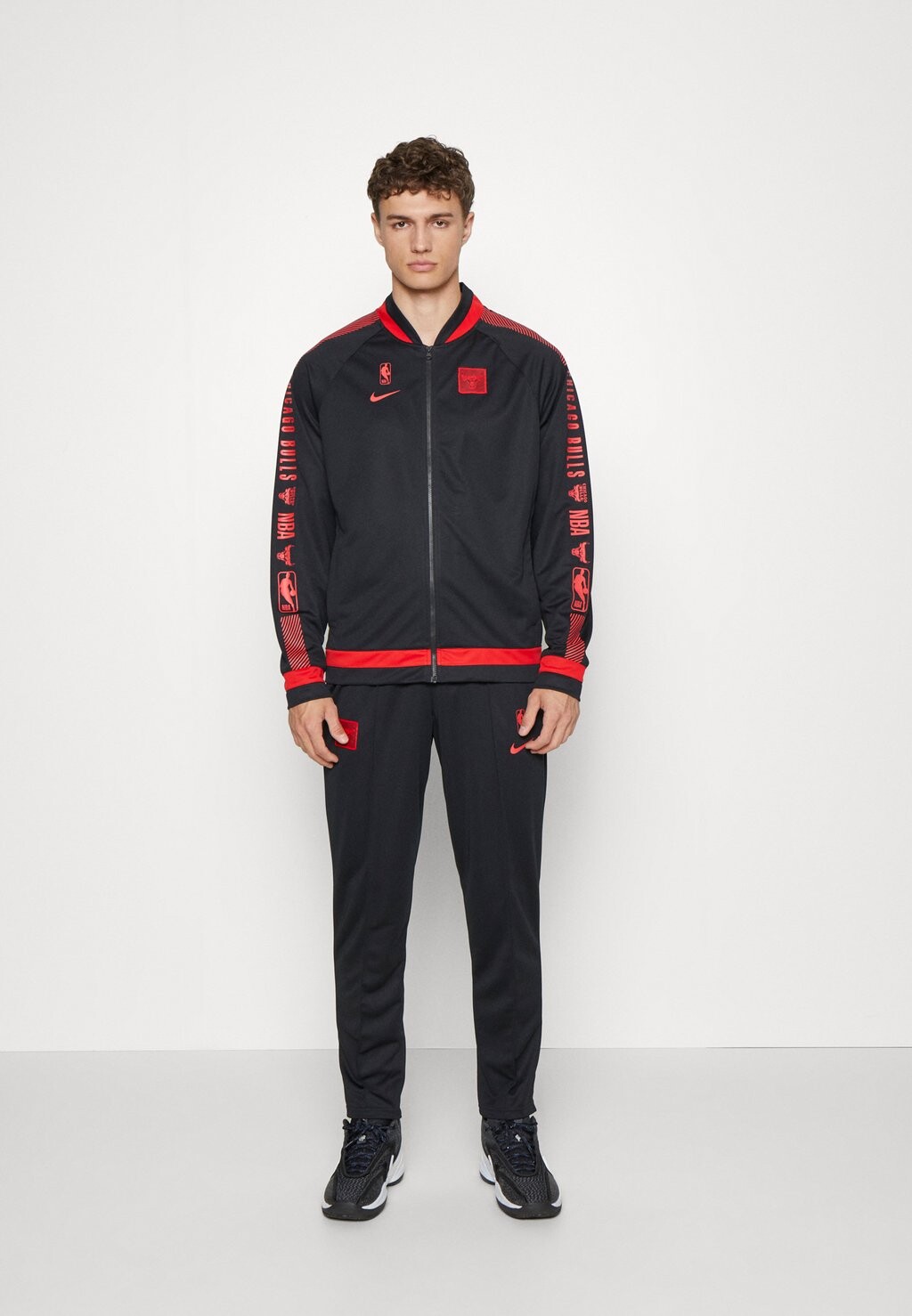 

Спортивный костюм Nike