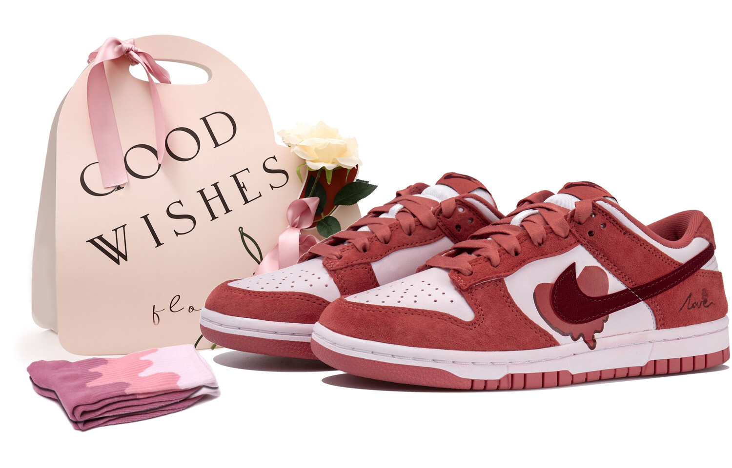 

Кроссовки Nike Dunk Skateboarding Shoes Women's Low-top Pink/Red, розовый