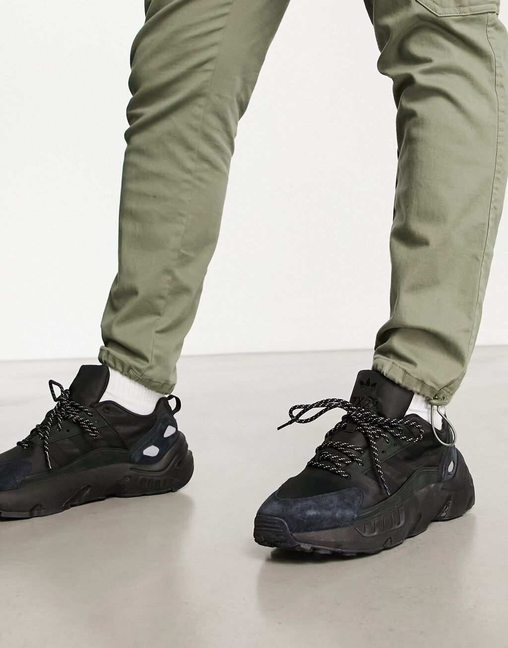 

Черные кроссовки adidas Originals ZX22 Boost, Черный