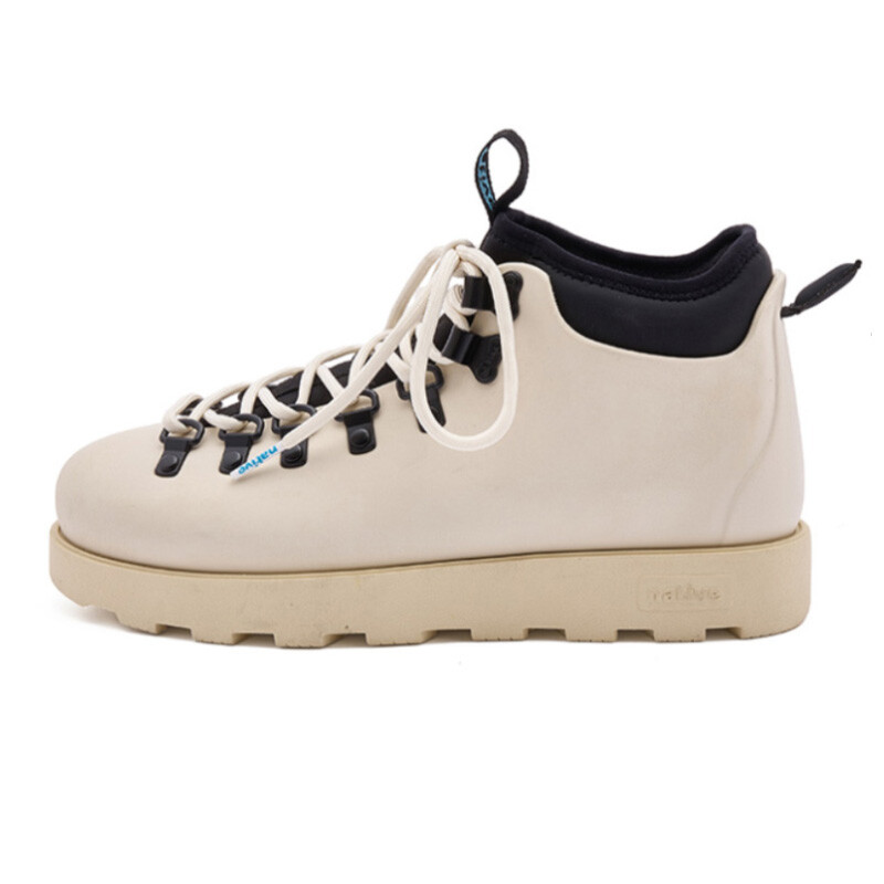 

Native Shoes Родная обувь Fitzsimmons Martin Boot унисекс, Овсянка | Бежевый