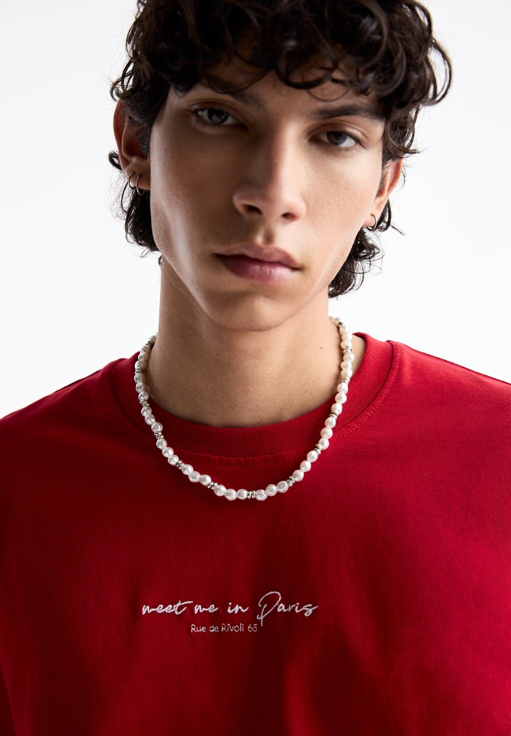 

Футболка с принтом MEET ME IN PARIS PULL&BEAR, красный