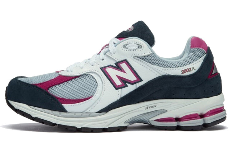

Кроссовки New Balance 2002R, красный