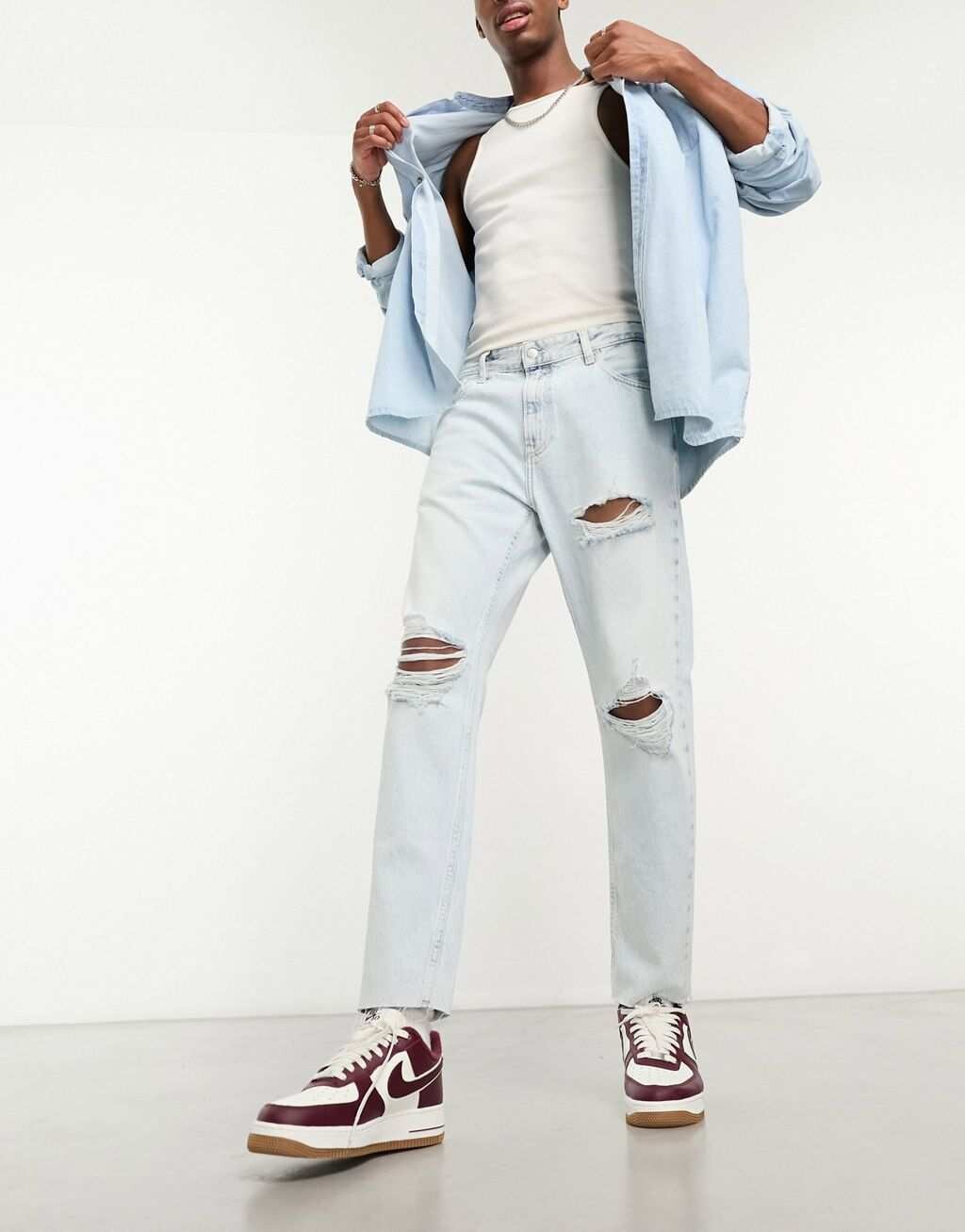

Потертые джинсы Calvin Klein Jeans