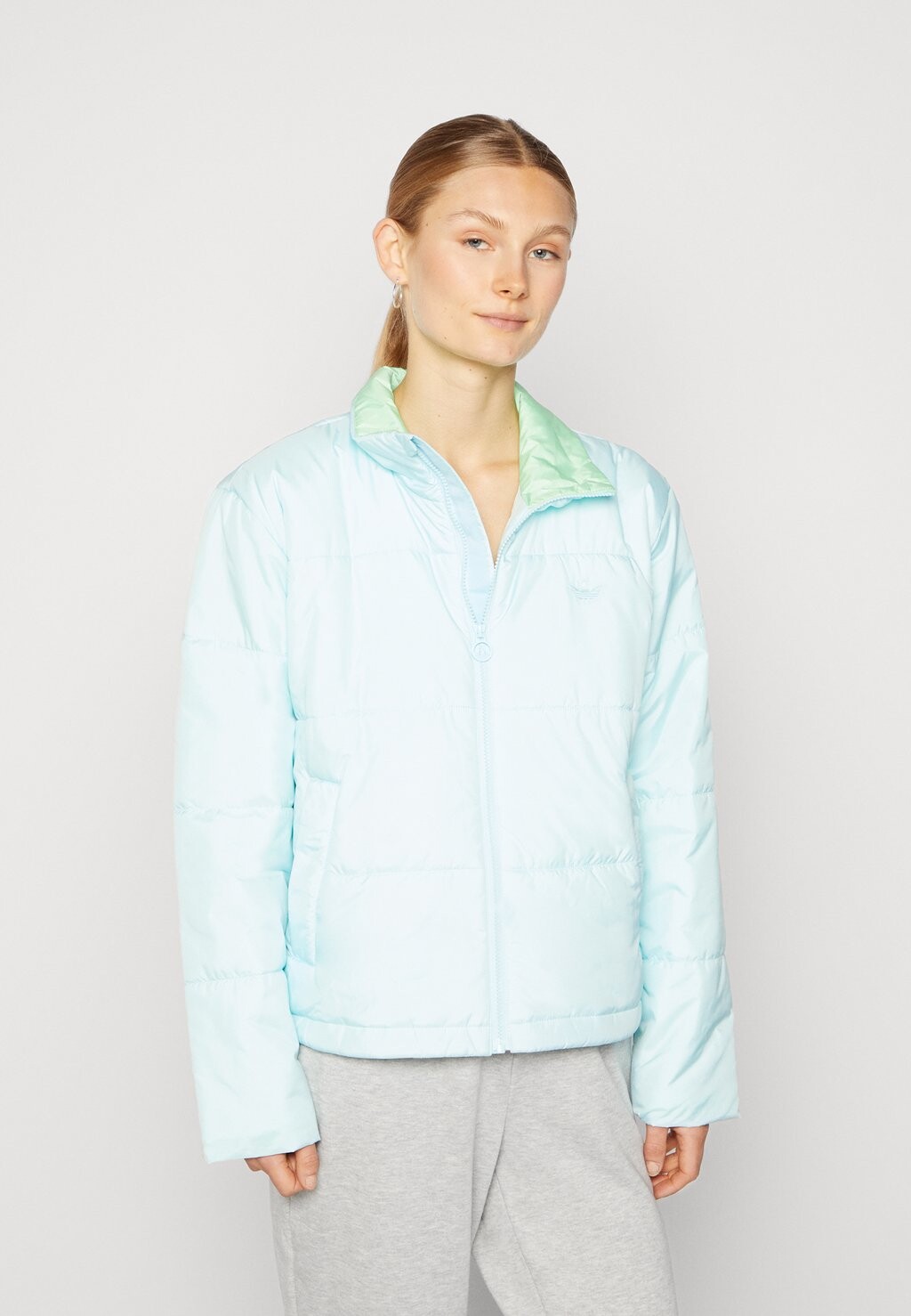 

Куртка зимняя adidas Originals, Серый
